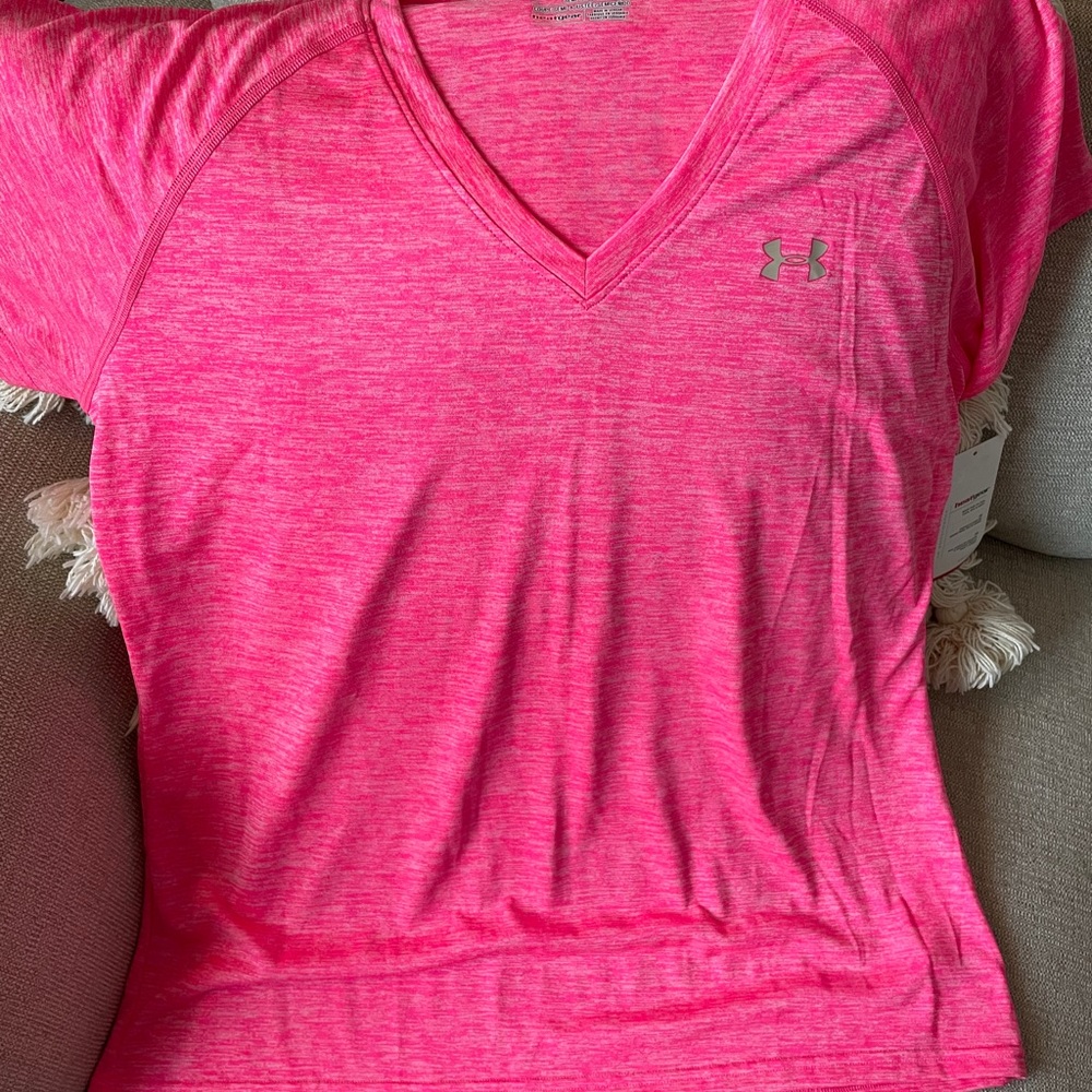 NWT Under Armour T-Shirt